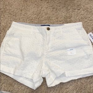 white lace shorts